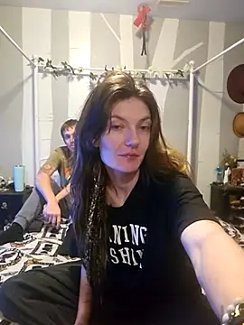 Snapshot of Blossom94 chatting on September 18, 2025, 4:36 am Blossom94 online show from September 18, 2025, 4:36 am