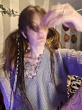 Snapshot of Blossom94 chatting on September 28, 2025, 10:48 pm Blossom94 online show from September 28, 2025, 10:48 pm