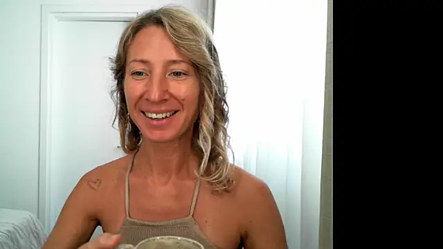 Paevoa online show from October 17, 2025, 7:22 am