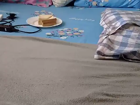 Playroom queen online show from September 26, 2025, 8:18 am