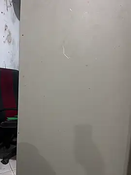 Kari Sl online show from October 22, 2025, 6:51 pm