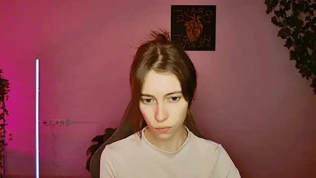 Yoka paradoXXX online show from October 4, 2025, 1:09 pm