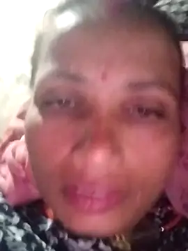 KIRTI12 HOT online show from May 30, 2026, 4:04 pm