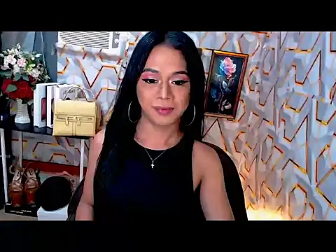 amari ivanna online show from February 18, 2026, 9:33 pm