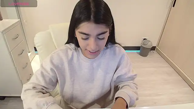 amarasilk  online show from January 9, 2026, 2:14 am