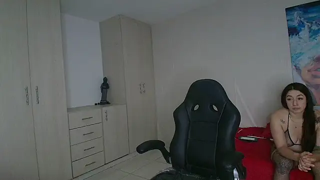 SofiaLust Eup online show from October 10, 2025, 3:49 am