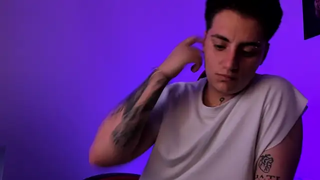 PeytonBox online show from September 29, 2025, 11:37 am