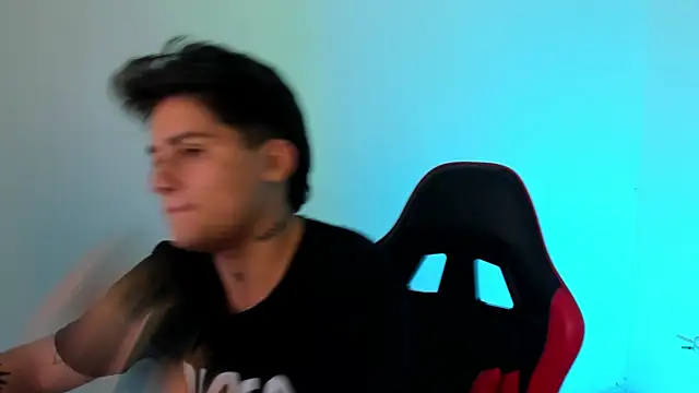 PeytonBox online show from October 4, 2025, 11:19 am