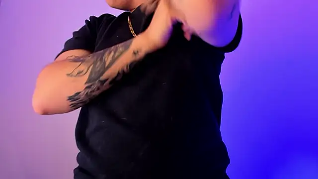 PeytonBox online show from October 6, 2025, 12:46 pm