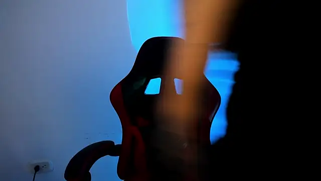 PeytonBox online show from October 9, 2025, 12:14 pm