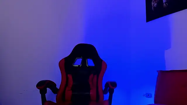 PeytonBox online show from October 17, 2025, 11:35 am