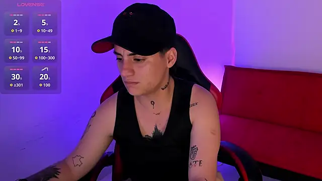 PeytonBox online show from November 15, 2025, 3:04 am