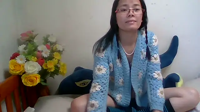 sweethanajapanese online show from February 13, 2026, 1:07 pm