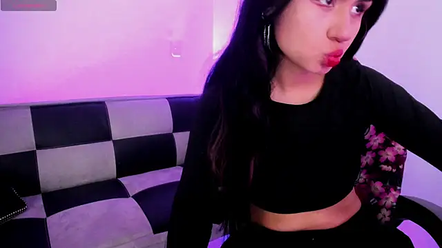 GwenHazel online show from October 7, 2025, 11:29 am