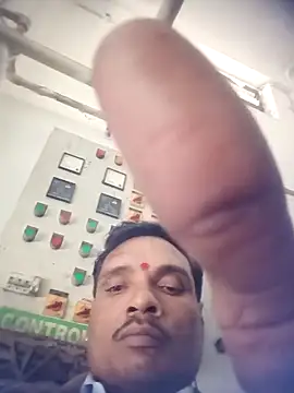 Snapshot of 8133vaibhavh chatting on December 5, 2025, 5:49 am 8133vaibhavh online show from December 5, 2025, 5:49 am