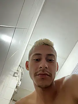 Snapshot of Boy_hot- chatting on March 31, 2026, 7:58 pm Boy hot- online show from March 31, 2026, 7:58 pm