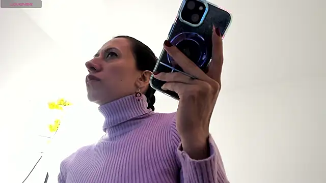 Snapshot of Biancamirage3 chatting on November 30, 2025, 6:39 am Biancamirage3 online show from November 30, 2025, 6:39 am