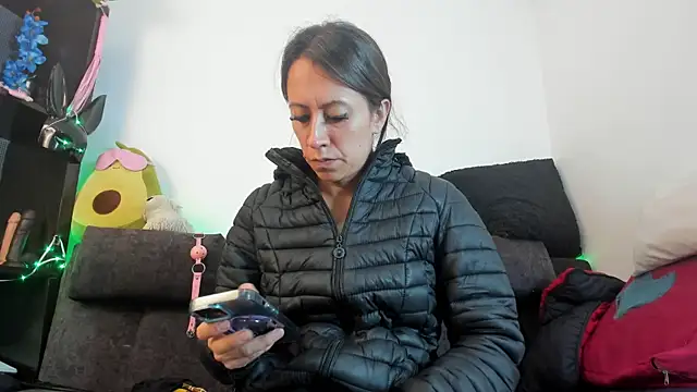 Snapshot of Biancamirage3 chatting on March 2, 2026, 2:02 pm Biancamirage3 online show from March 2, 2026, 2:02 pm