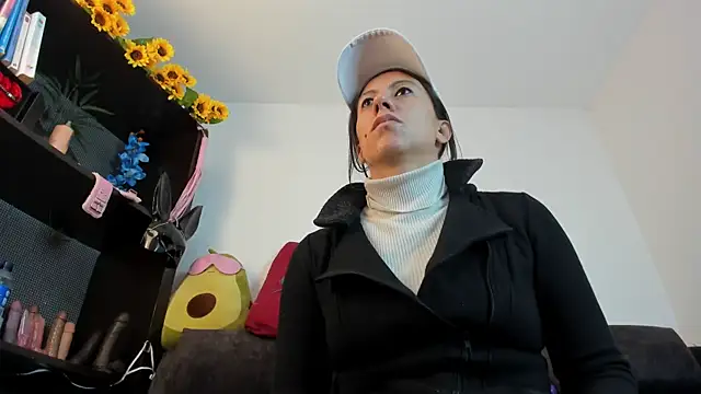 Snapshot of Biancamirage3 chatting on March 3, 2026, 2:12 pm Biancamirage3 online show from March 3, 2026, 2:12 pm