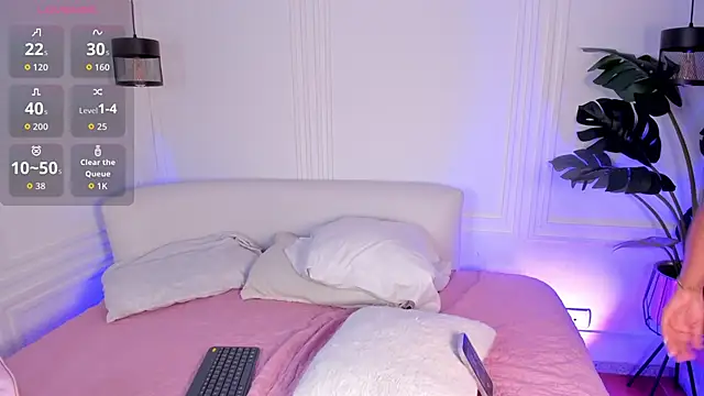 Dafne Hillss online show from November 27, 2025, 12:51 pm