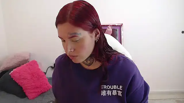 Snapshot of Maddy_Vicius19 chatting on September 23, 2025, 8:12 pm Maddy Vicius19 online show from September 23, 2025, 8:12 pm