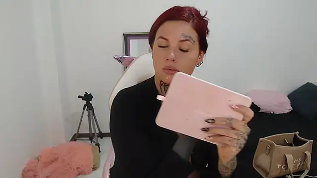 Snapshot of Maddy_Vicius19 chatting on October 3, 2025, 9:12 pm Maddy Vicius19 online show from October 3, 2025, 9:12 pm