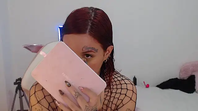 Snapshot of Maddy_Vicius19 chatting on October 5, 2025, 9:24 pm Maddy Vicius19 online show from October 5, 2025, 9:24 pm