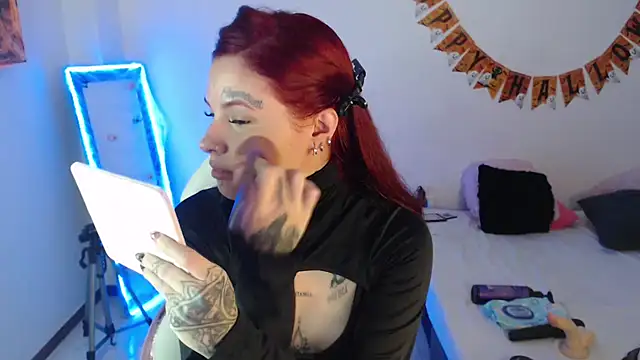 Snapshot of Maddy_Vicius19 chatting on October 27, 2025, 10:14 pm Maddy Vicius19 online show from October 27, 2025, 10:14 pm