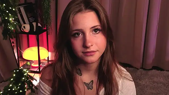 Snapshot of LoveSeekins chatting on January 5, 2026, 7:17 pm LoveSeekins online show from January 5, 2026, 7:17 pm