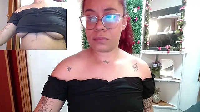 MIA  SPENCER online show from September 15, 2025, 3:12 pm