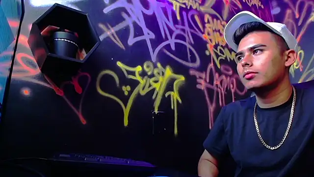 Matthewlodge online show from September 10, 2025, 1:11 pm