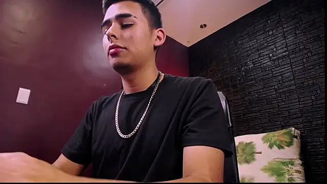 Matthewlodge online show from September 13, 2025, 1:44 pm