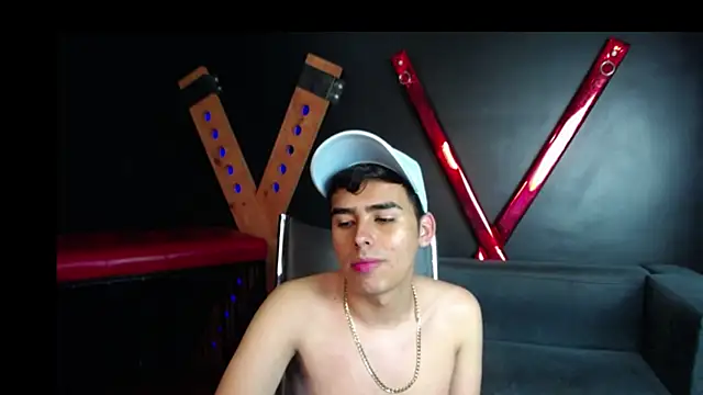 Matthewlodge online show from October 26, 2025, 3:23 am