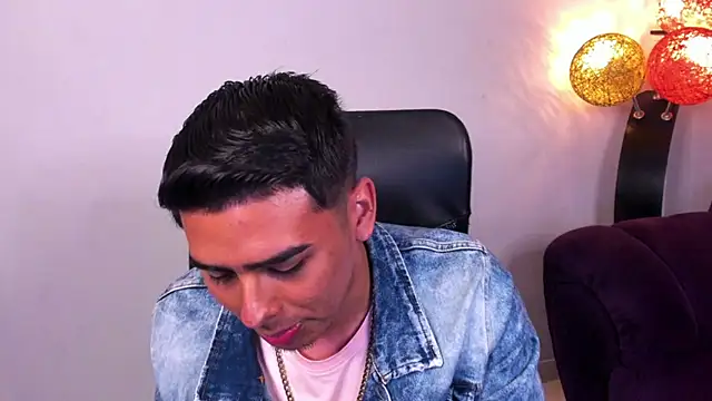 Matthewlodge online show from November 6, 2025, 2:18 pm