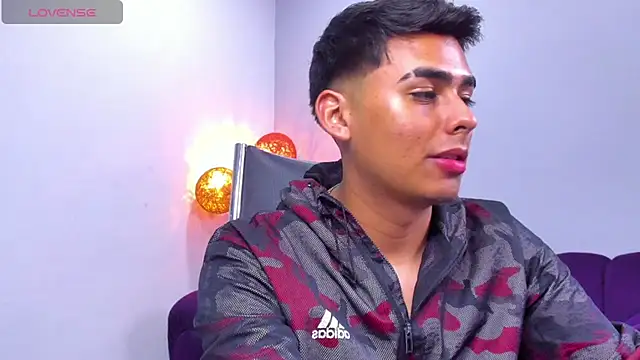 Matthewlodge online show from November 28, 2025, 5:10 am