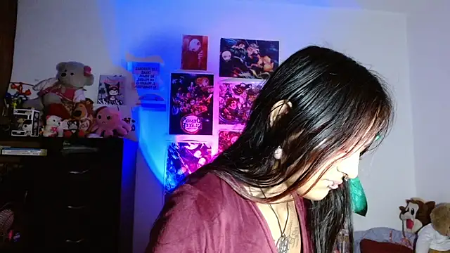 carolinerue online show from October 14, 2025, 5:52 am