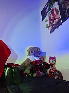 carolinerue online show from January 17, 2026, 11:04 am