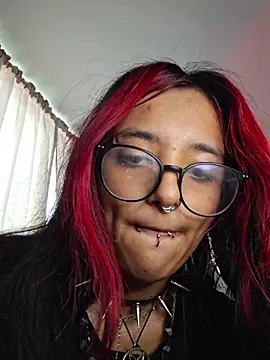 carolinerue online show from March 10, 2026, 9:20 pm