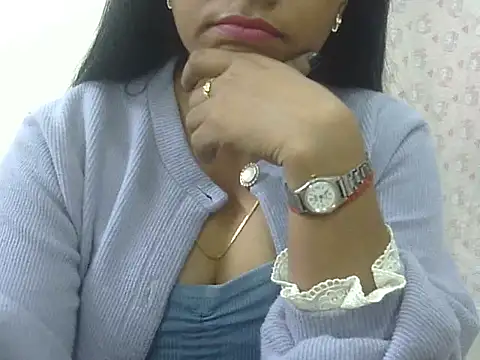 MISS SOMIYA online show from November 10, 2025, 5:01 pm