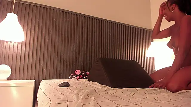 NalahCampbell online show from November 23, 2025, 8:25 am