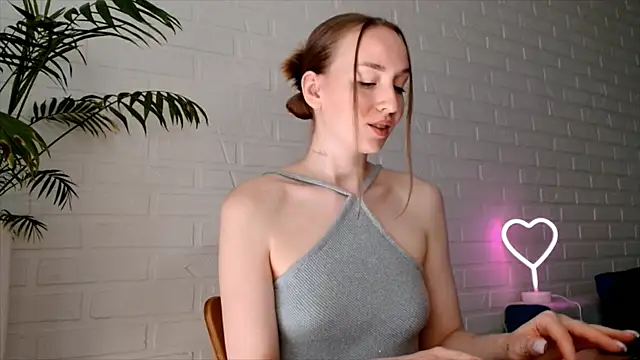 Snapshot of WhitePrincessLuna chatting on July 26, 2026, 12:01 pm WhitePrincessLuna online show from July 26, 2026, 12:01 pm
