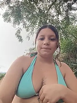 Snapshot of Shell_Latina chatting on July 9, 2026, 2:21 pm Shell Latina online show from July 9, 2026, 2:21 pm