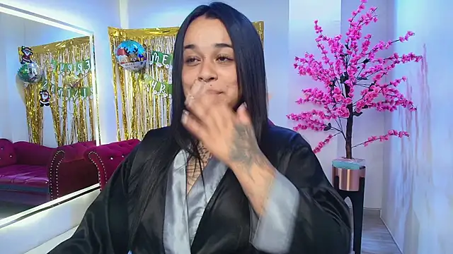 Black roseee online show from December 20, 2025, 8:10 am