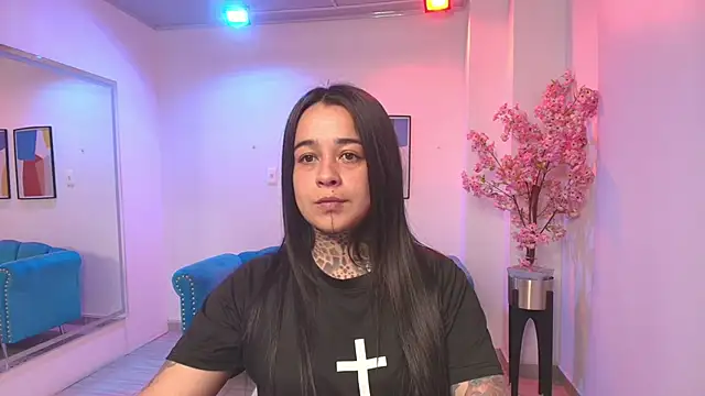 Black roseee online show from April 22, 2026, 4:37 am