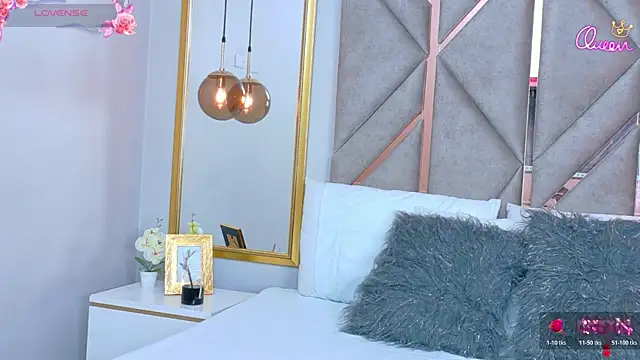 Rossie-Cameron online show from April 16, 2026, 2:01 am