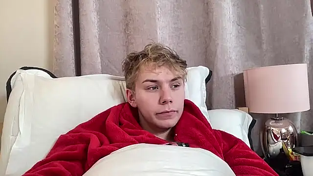 scottishtwink01 online show from September 21, 2025, 2:46 am