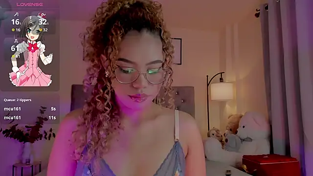 OxanaFedorova1- online show from December 18, 2025, 7:53 pm