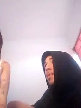 Bbzinha 18 online show from November 15, 2025, 9:39 am