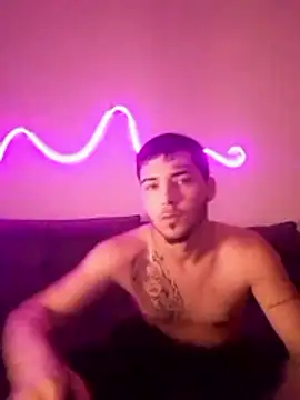 Bbzinha 18 online show from November 19, 2025, 8:14 am