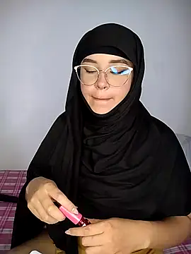 rhizanthella  online show from September 15, 2025, 9:37 pm